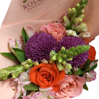 HT-126 MD Bouquet surtido con 6 rosas